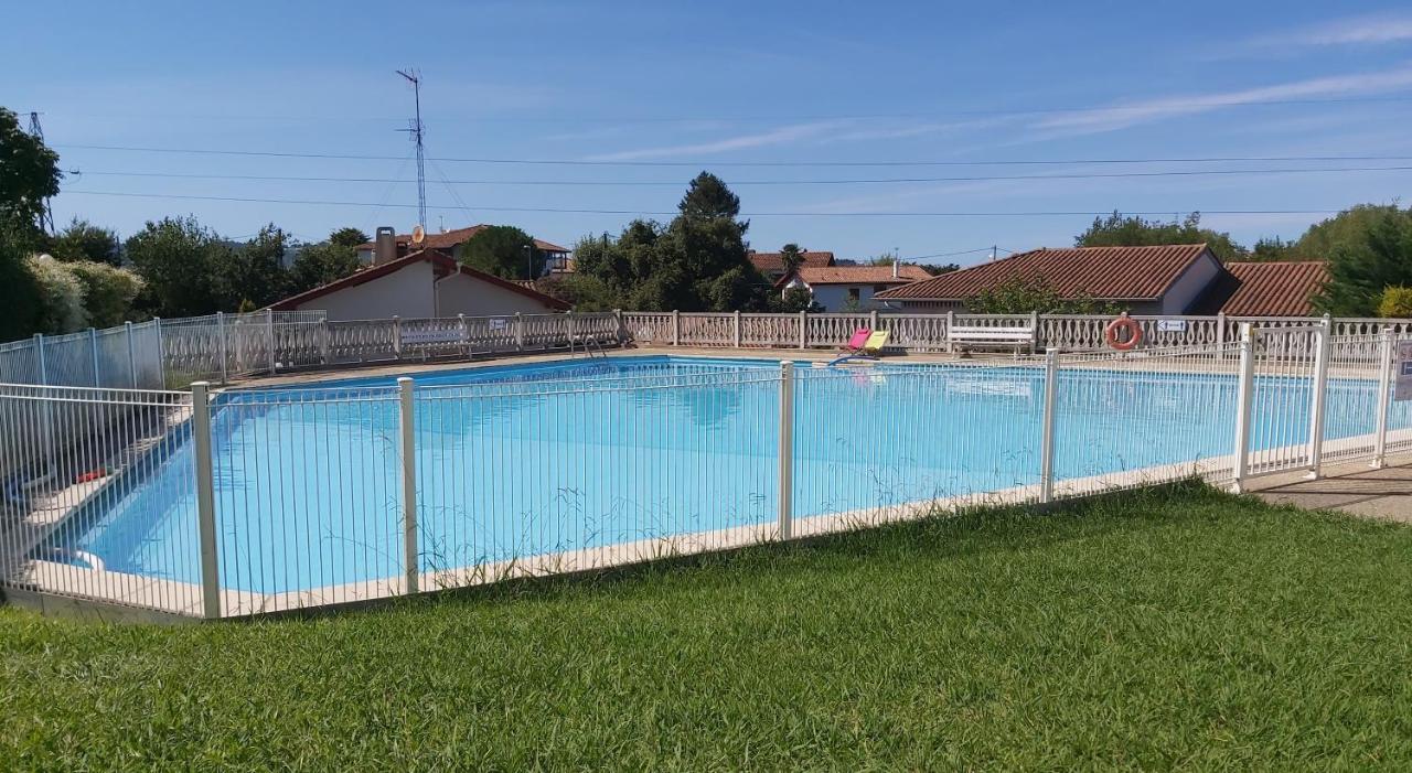 Appartement A Hendaye Avec Piscine Et A Cote De La Plage 외부 사진